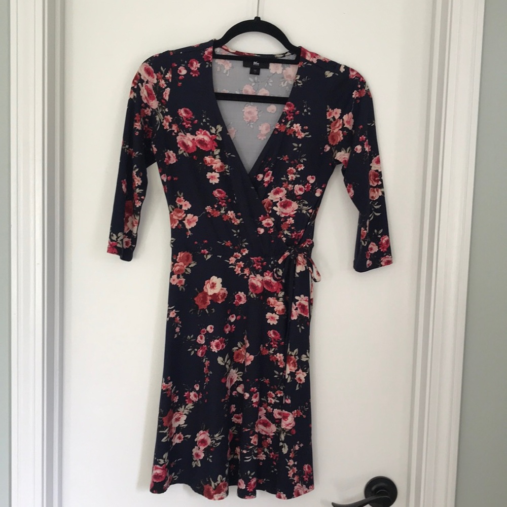 Beautiful floral wrap dress - very flattering!